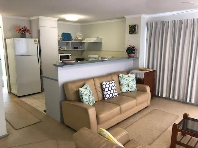 Sorrento Seaside Holiday Apartments Alexandra Headland 3*,  Austrálie